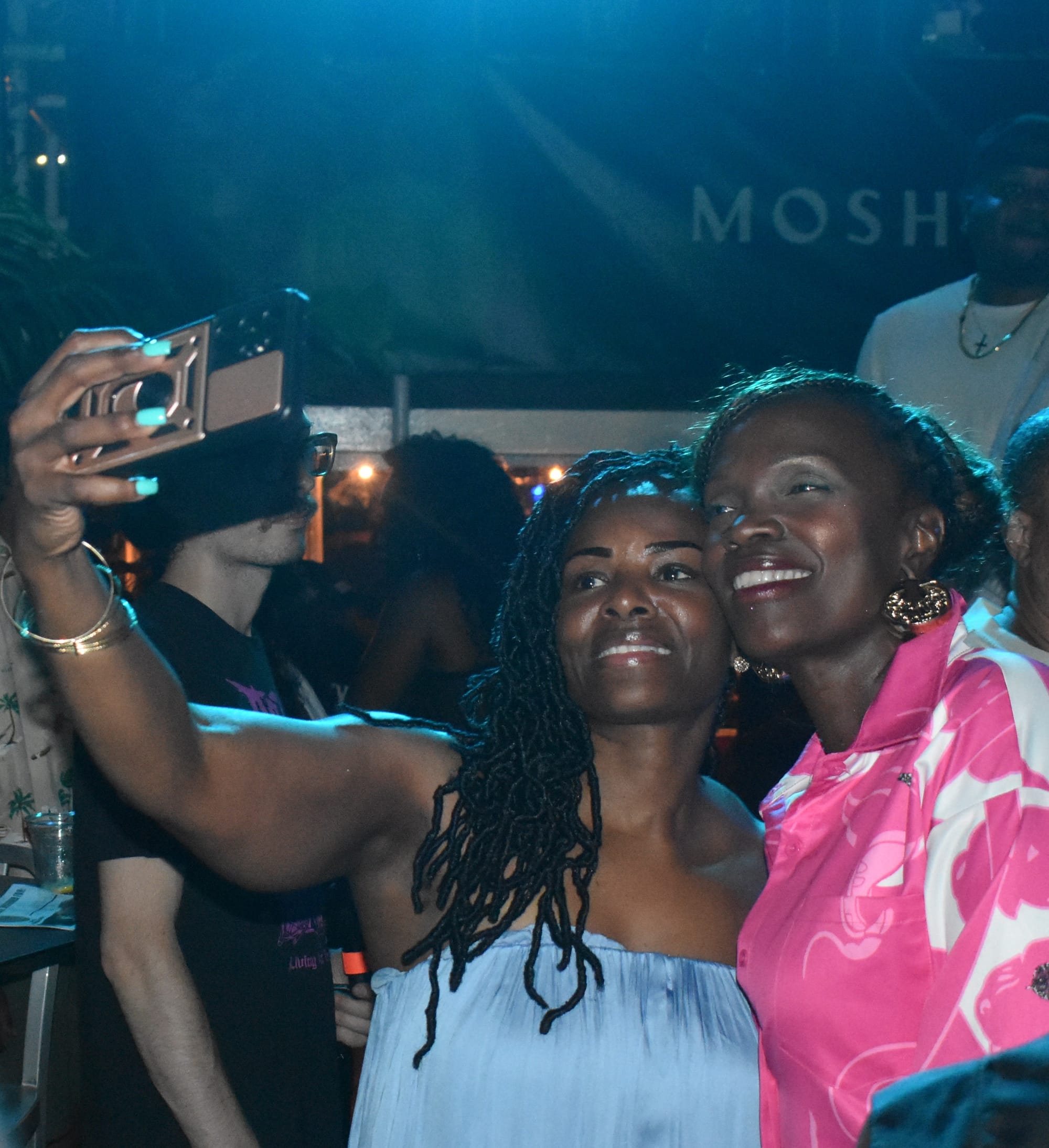 Grownish: Philly's 1st R&B on the Water was Huge Success.