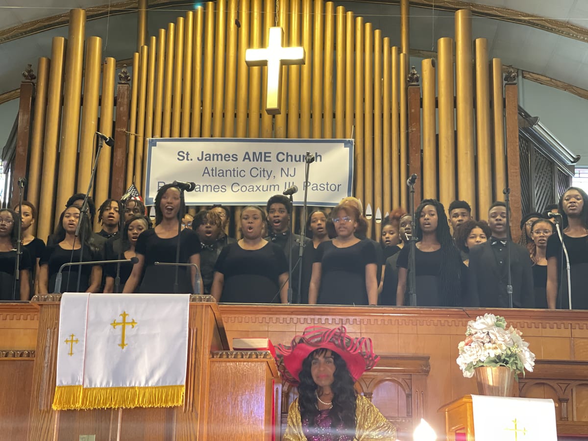 Pine Forge Academy Choir to Surprise Shoppers with Holiday Flash Mob at Reading Terminal Market