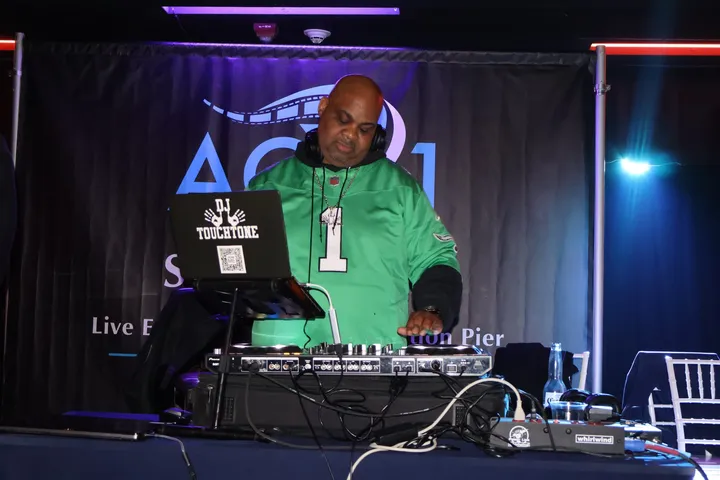 Eagles Wear Seen Everywhere