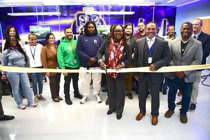 AC Public Schools District Launches Districtwide Esports Program